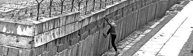 Building of the Berlin Wall