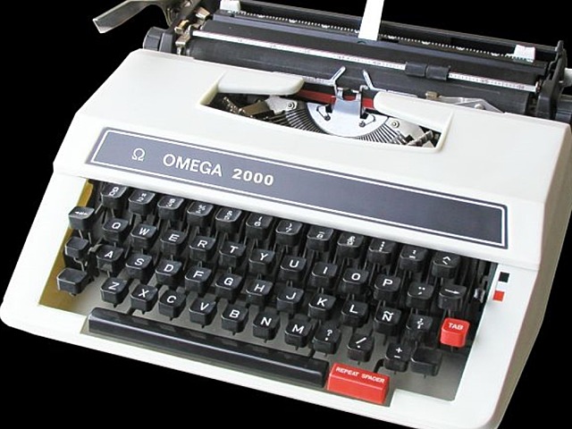 MAQUINA DE ESCRIBIR
