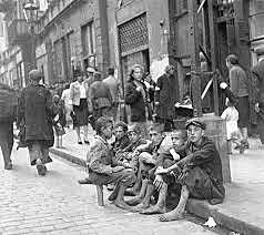 Idea de concentrar a los judíos en guetos.