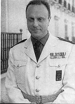 Cambio de gobierno: entra Manuel Fraga.