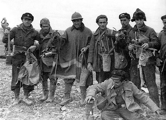 Las fuerzas republicanas derrotan a las tropas italianas en la batalla de Guadalajara.