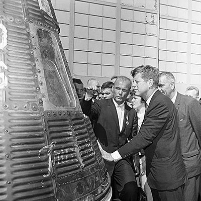 Timeline: Kennedy & The Space Race