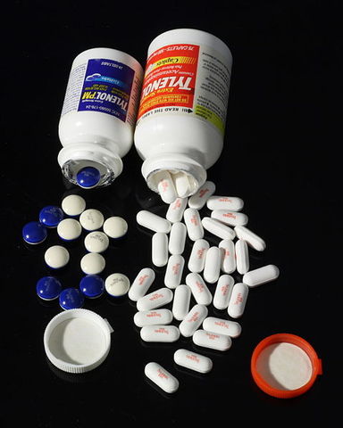 TYLENOL CONTINUA LIDERANDO