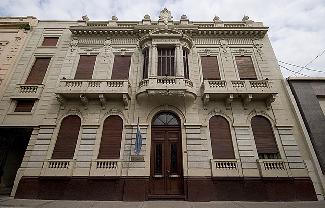 Se crean la Universidad Nacional del Nordeste y la Universidad Nacional del Sur