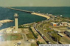 Qatari troops and bridges