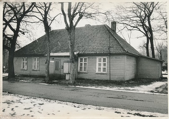 Avati Kärdlas muusikakool