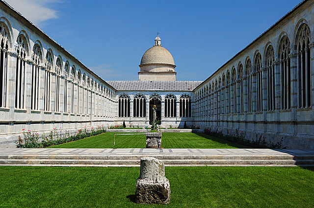 COSTRUZIONE DEL CAPOSANTO