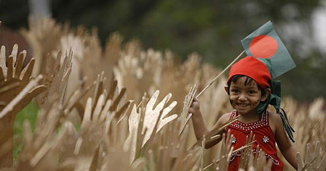 Bangladesh declara su independencia