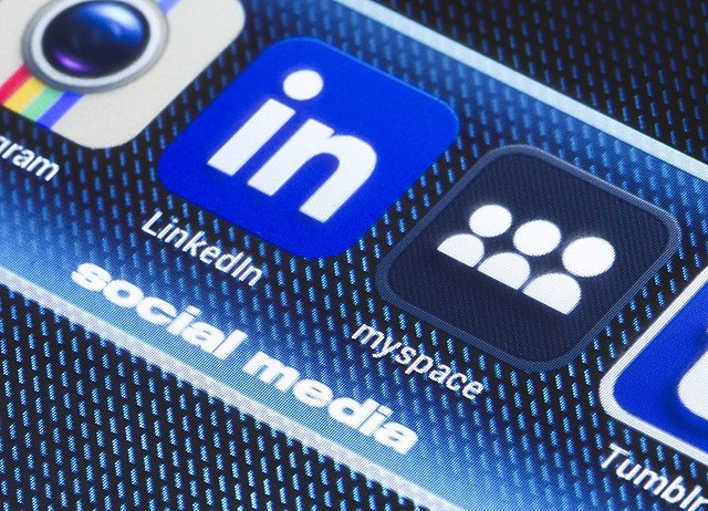 MySpace, Linkedin