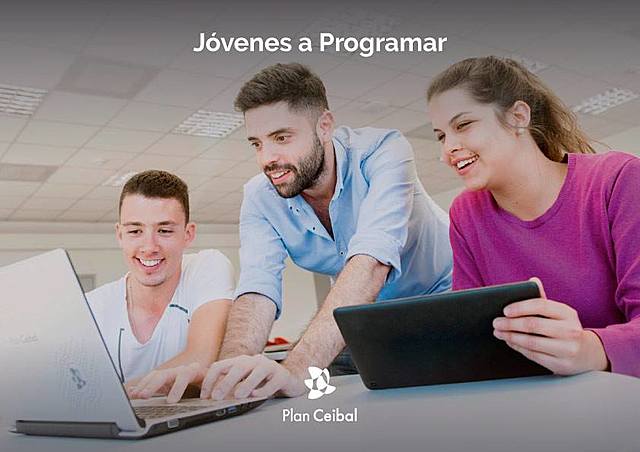 Nace el programa Jóvenes a Programar para chic@s de entre 17 a 26 años que se encuentran fuera del sistema educativo. Se relanza la Biblioteca Digital Ceibal con acceso para todas las personas desde cualquier dispositivo.