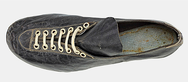 самые первые спринтерские кроссовки adidas