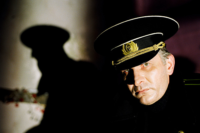 Диплом за «Лучшую мужскую роль второго плана» в фильме «Изображая жертву»