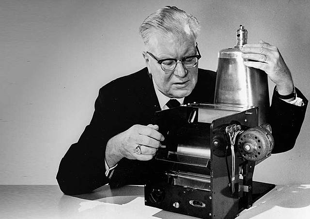 Chester Carlson creates xerography