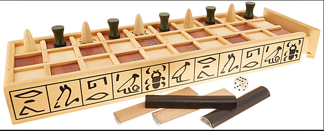El juego del "Senet"