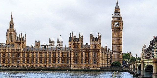 Arquitectura historicista (2a meitat XIX)