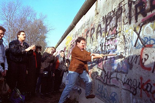 Fall of berlin wall