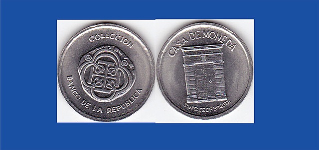 TRIBUTOS A LOS INDÍGENAS