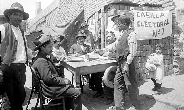 Primeras Elecciones en México, oposición de Antonio López de Santa Anna