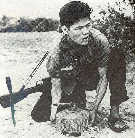 The National Liberation Front is formed.