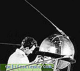 השקת לויין הספוטניק 1 ותחילת המרוץ לירח