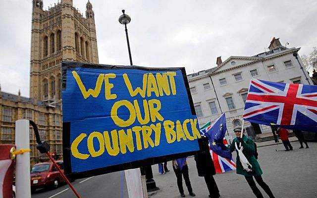 Britain and France fight for control of North America.