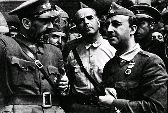(Septiembre 1936) El general Francisco Franco decide destinar una importante parte de sus fuerzas para liberar a los rebeldes asediados en el Alcázar de Toledo. Franco concentra el poder entre los sublevados: es designado generalísimo y jefe del gobierno.