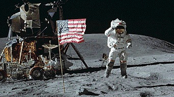 El hombre llegó a la luna