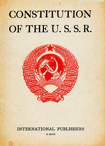 Aprobación de la Constitución