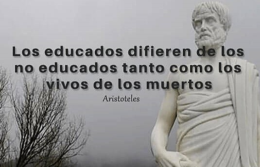 Realista - Aristóteles