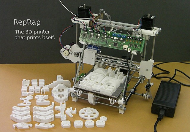 Primera impresora auto-replicante