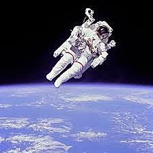 1st Un-tethered Space Walk