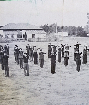 Верхнеобливская четырехклассная школа