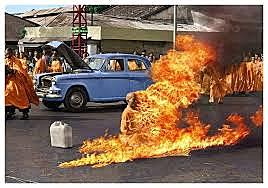 A South Vietnamese monk sets himself on fire.