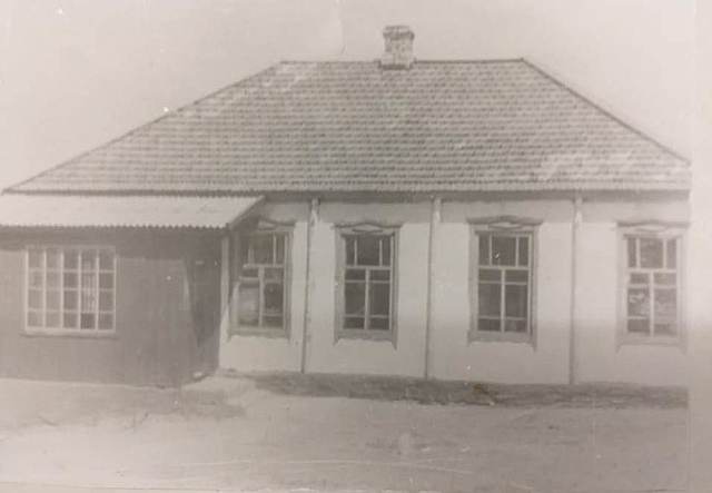 ПЕРВАЯ  НАЧАЛЬНАЯ ШКОЛА