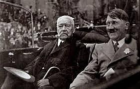 Hitler es nombrado canciller alemán.