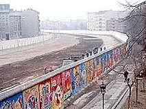 Berlin Wall goes up