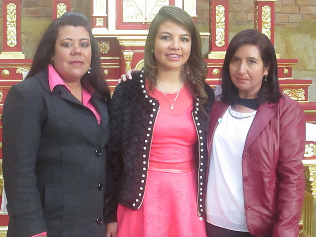 Mis 15 los celebre el mismo día que recibí la Confirmación