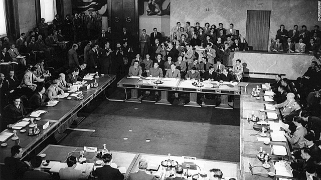 US aids French in Vietnam (1950 - 1954)