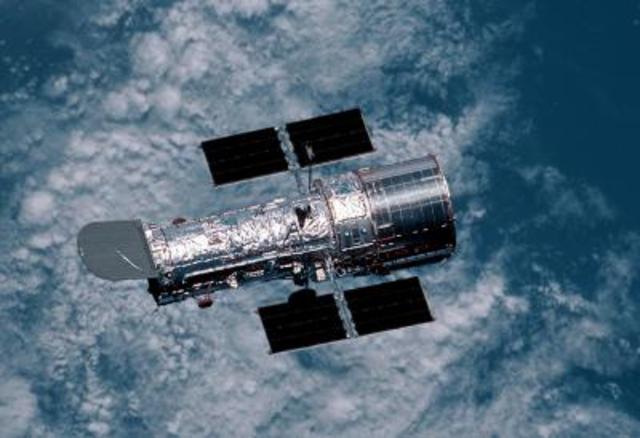 Télescope Spatial Hubble