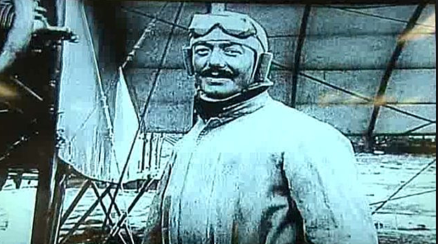 premier looping en avion