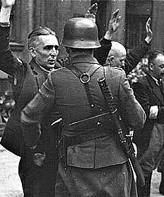 Comienza la rebelión del gueto de Varsovia