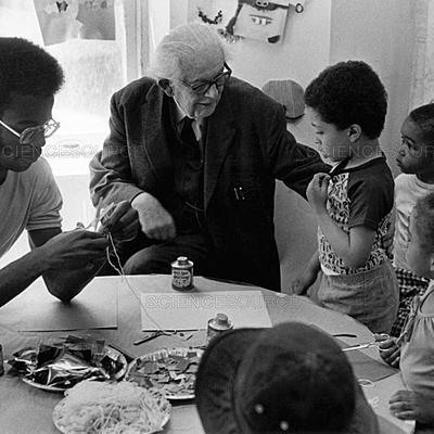 Timeline: Actividad - Vida de Piaget.