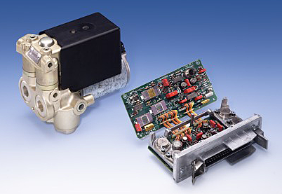 LA FIA INSTAL•LA ELS ADR (ACCIDENT DATA RECORDER) O CAIXES NEGRES EN ELS COTXES PER A ANALITZAR ELS ACCIDENTS AMB MAJOR PRECISIÓ.