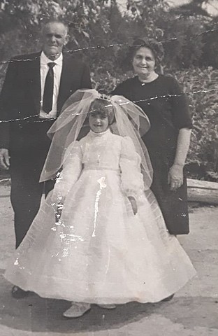 Neix la seva primera filla, Angelita