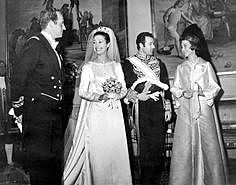 Boda de la nieta de Franco con Don Alfonso de Borbón, duque de Cádiz.