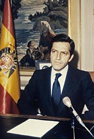 Dimisión de Suárez