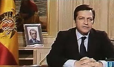 Dimite Adolfo Suárez