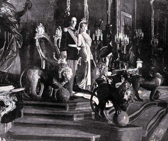 LLegada al trono de Alfonso XIII
