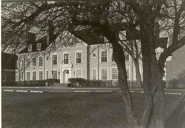 New wing added to Lake Forest High School