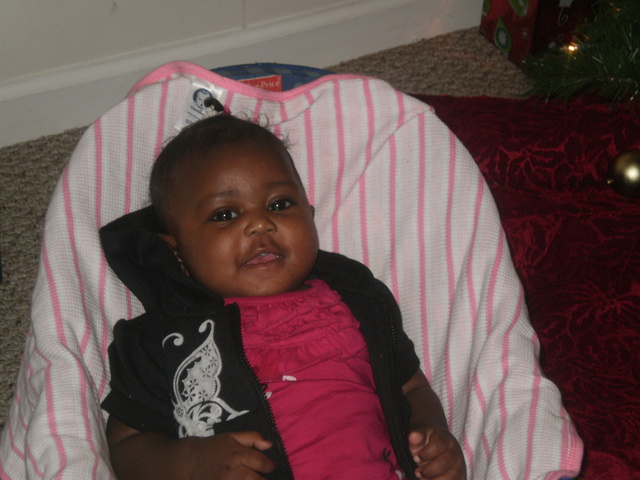 My sister Roshundra was born...